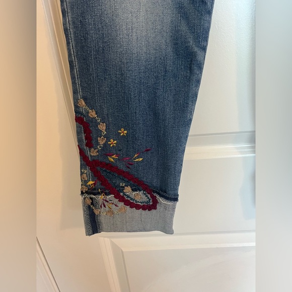 WHBM Slim Cropped Jeans - Picture 6 of 6